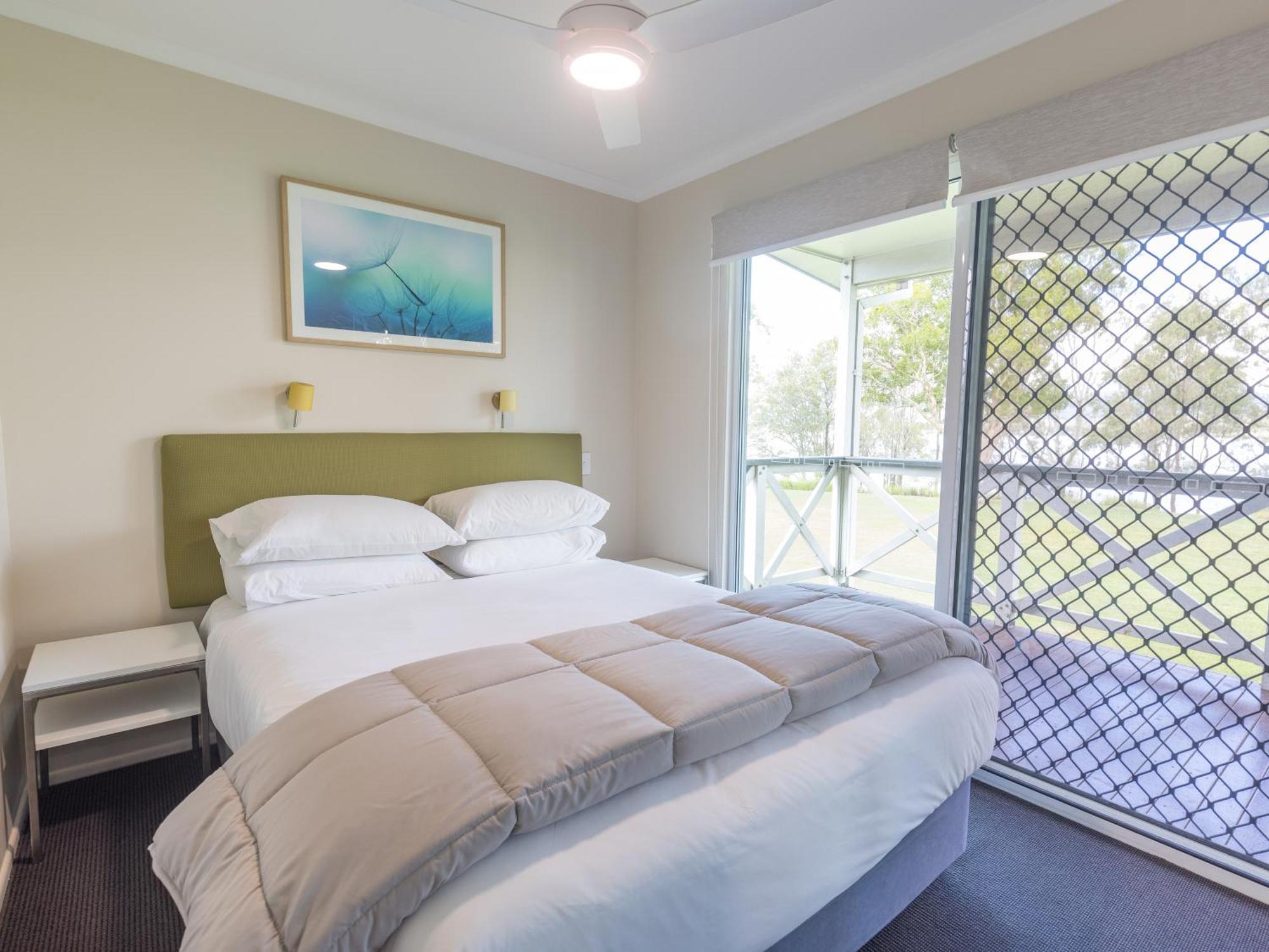 Nrma Lake Somerset Holiday Park Hotel Kilcoy Room photo