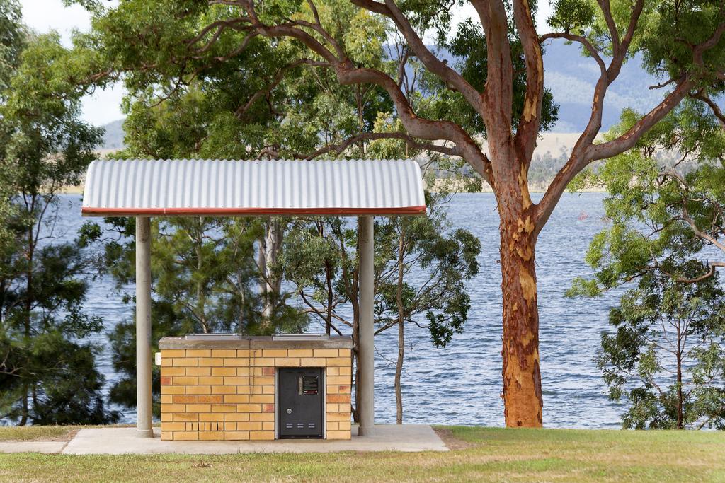 Nrma Lake Somerset Holiday Park Hotel Kilcoy Exterior photo